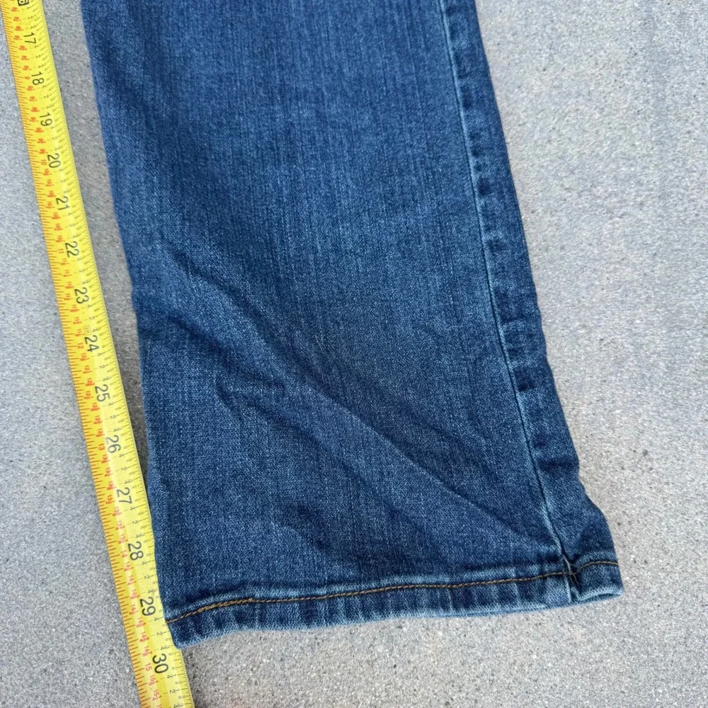 Wrangler Mens 40x30 Slim Straight Jeans Medium Wash Blue Denim 1092SSWJS